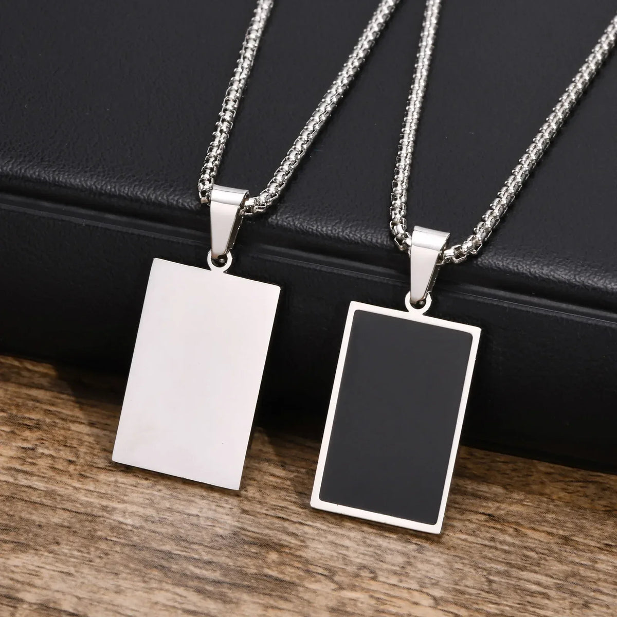 Collier plaque militaire noir - Surplus militaire