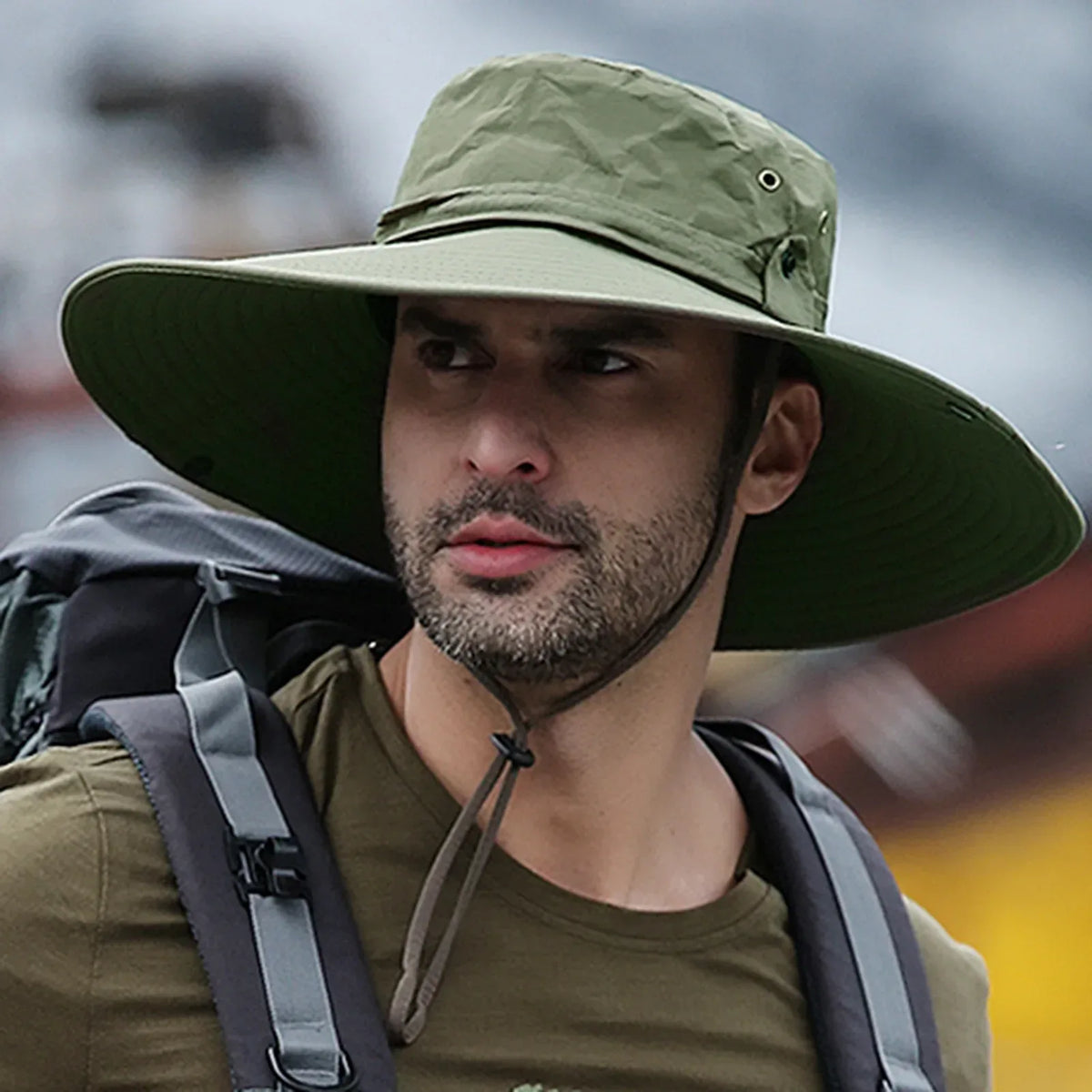Chapeau technique - Surplus militaire