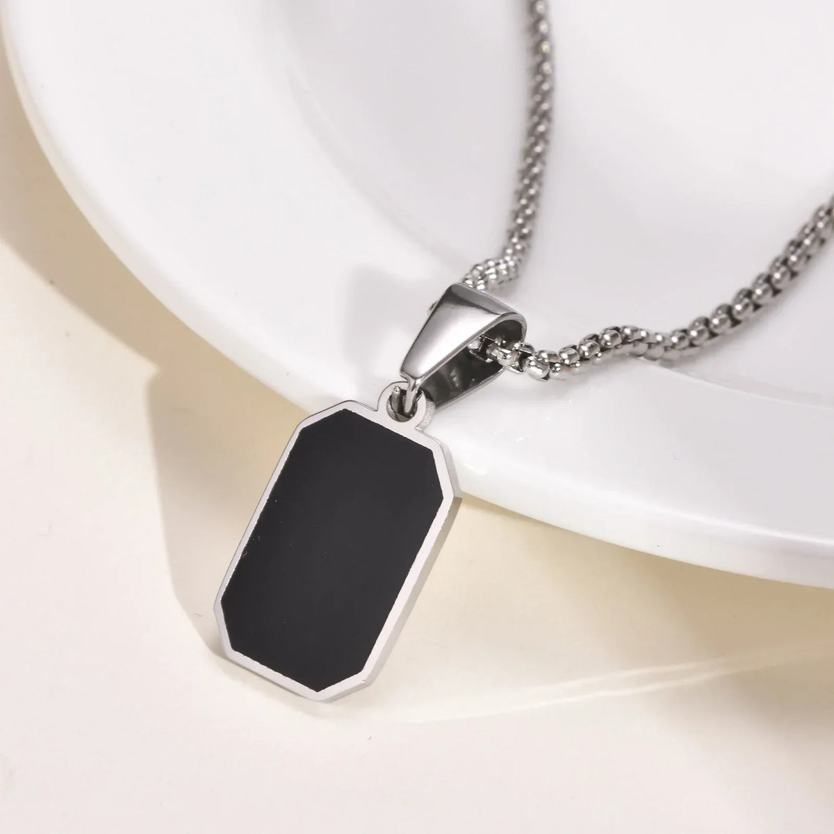 Collier plaque militaire noir - Surplus militaire